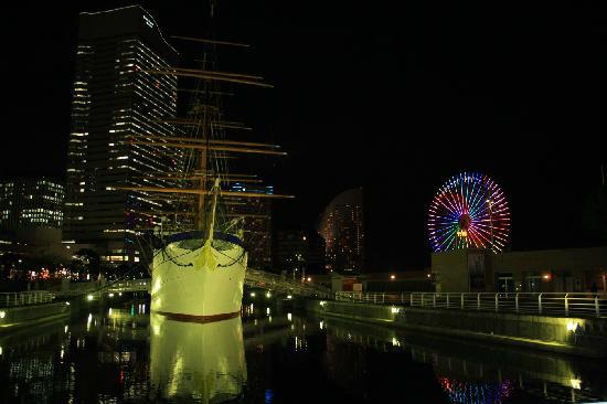 みなとみらいの帆船日本丸と横浜みなと博物館がある 日本丸メモリアルパークへ横浜デートに出かけよう 横浜 鎌倉 湘南 箱根 デート観光おすすめ 穴場スポット